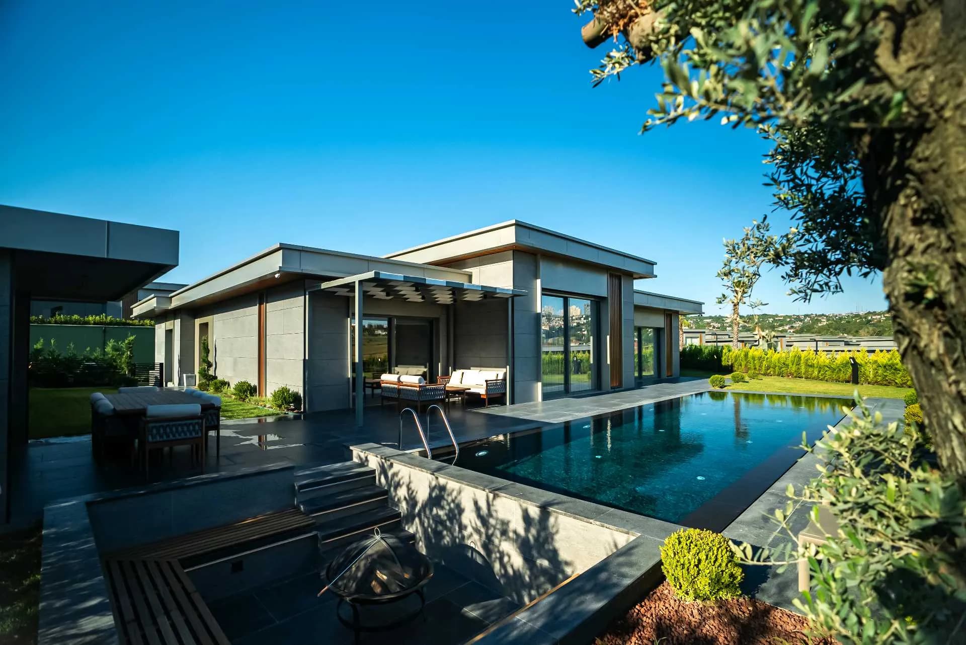 Elegant 7+1 Villa with Sea View in Büyükçekmece